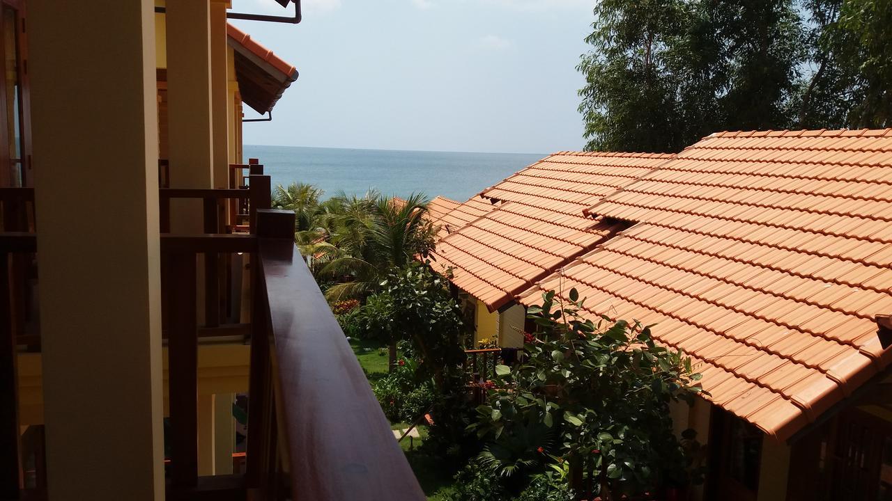 Free Beach Resort Phu Quoc Exterior photo