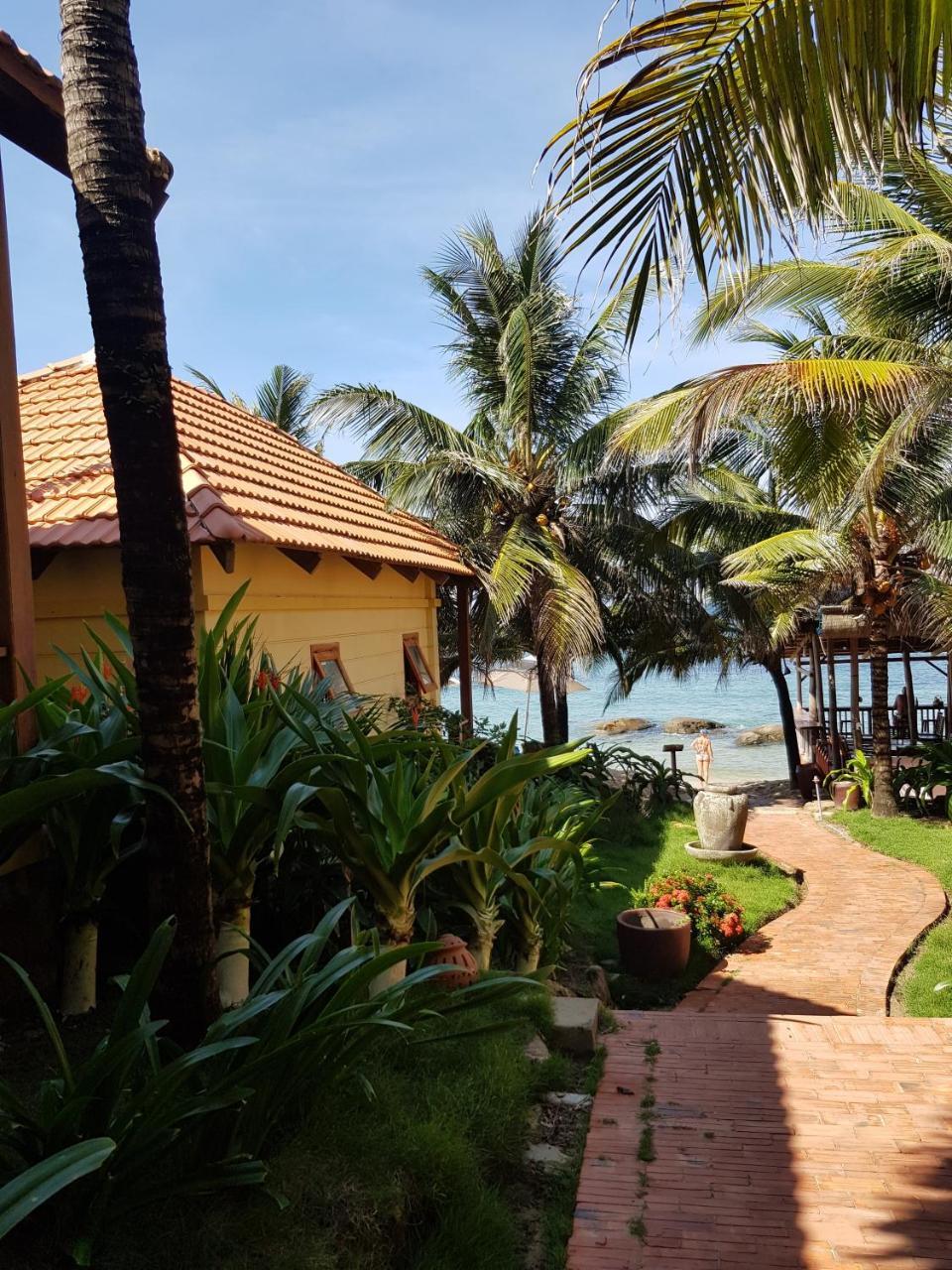 Free Beach Resort Phu Quoc Exterior photo