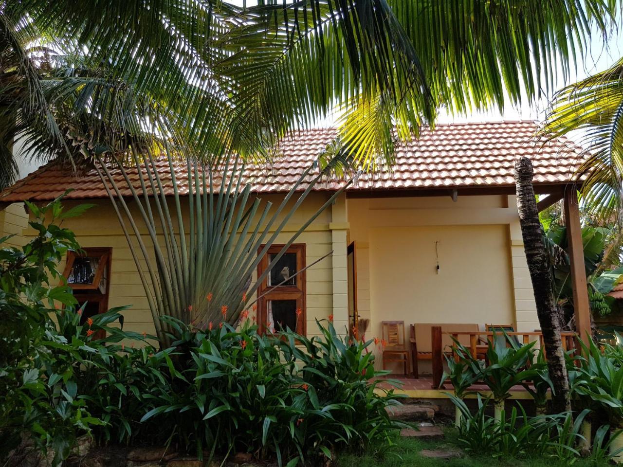 Free Beach Resort Phu Quoc Exterior photo